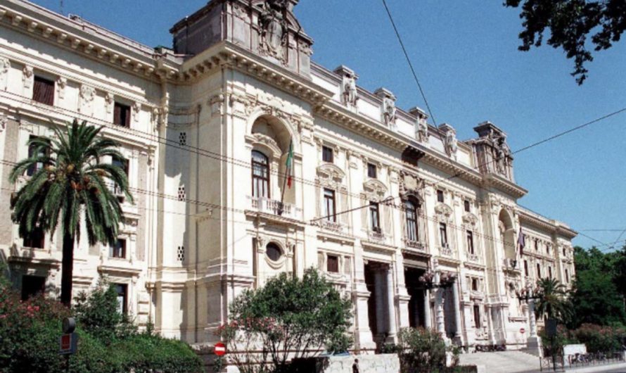 Valutazione delle qualifiche terza fascia Ata, la Uil Scuola chiede chiarimenti al MIM